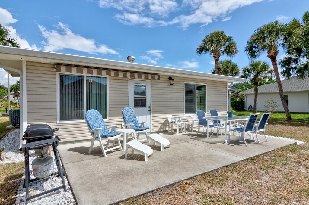 Property Photo: 1049 Carnation Drive FL 32958