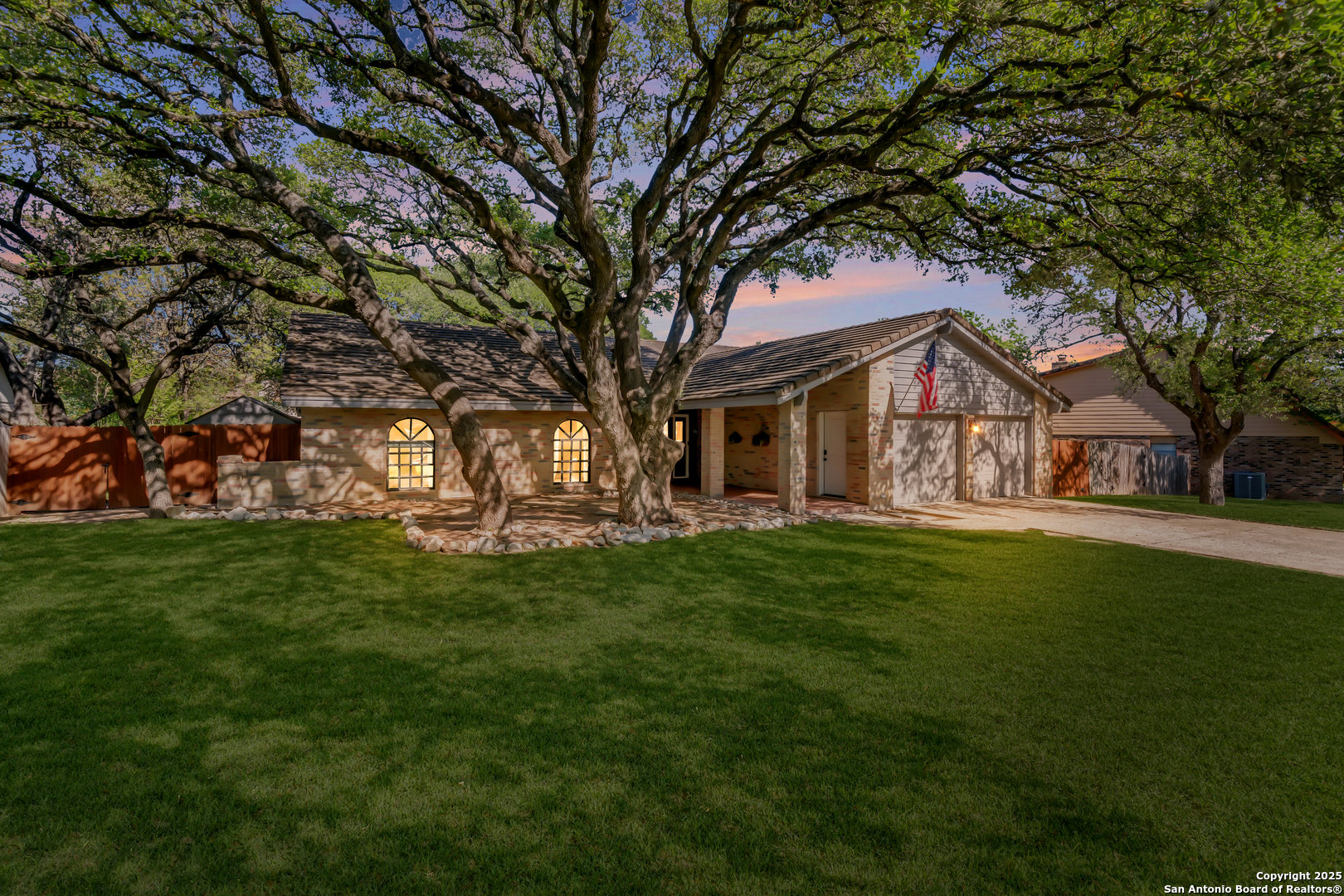 Property Photo: 1911 Encino Belle TX 78259