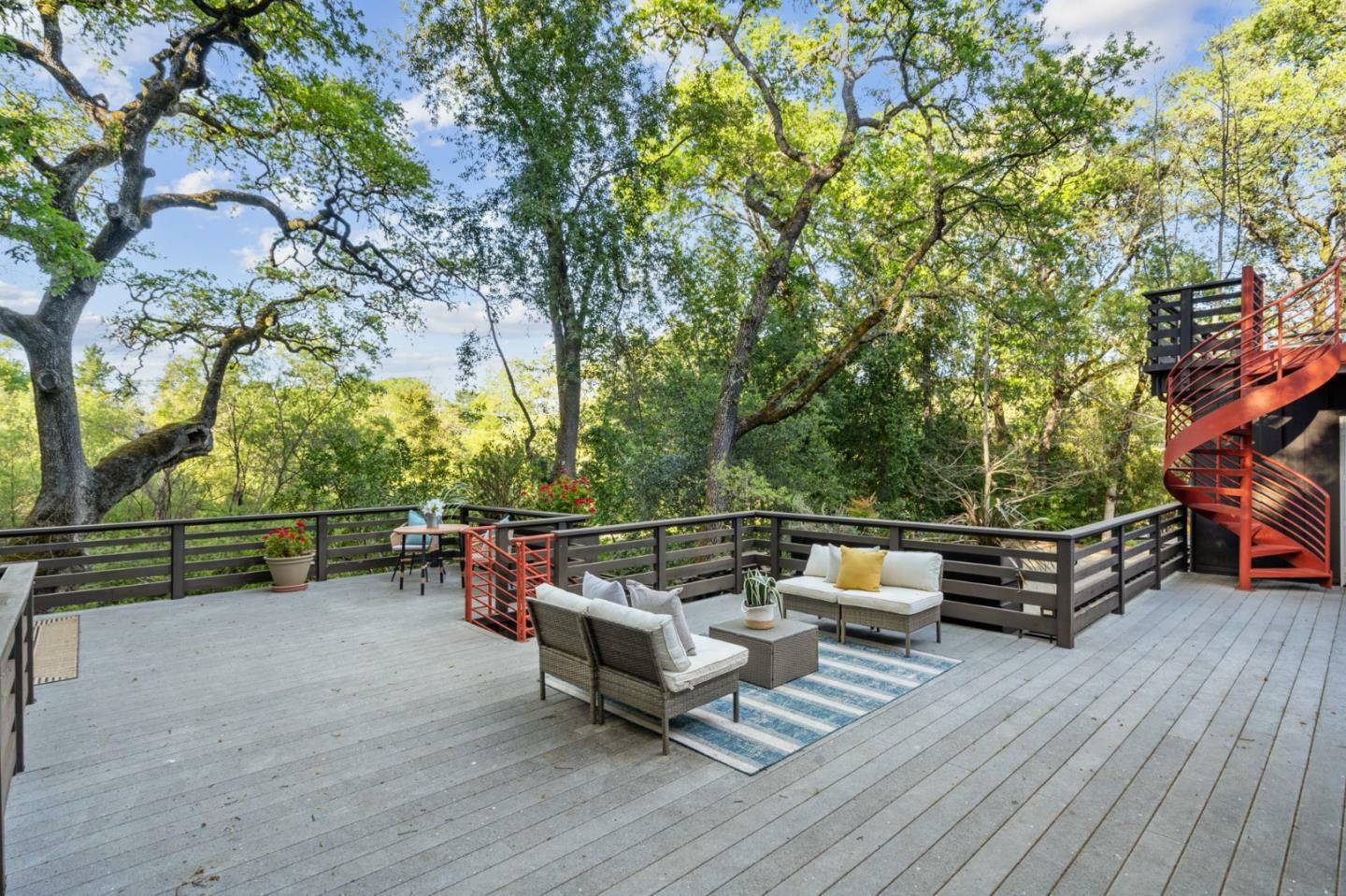 Property Photo: 176 Los Trancos Circle CA 94028