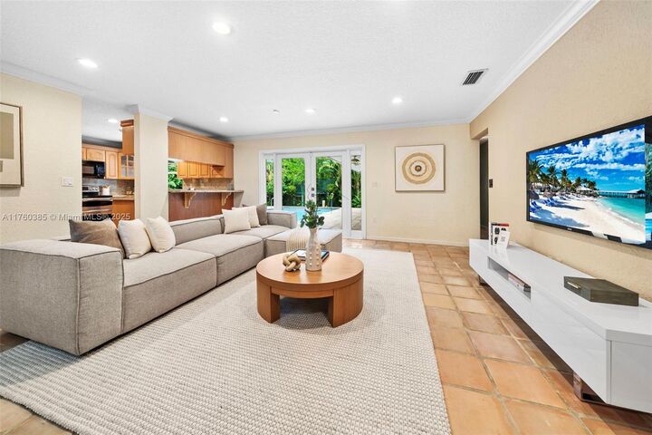 Property Photo: 1414 Ferdinand St FL 33134