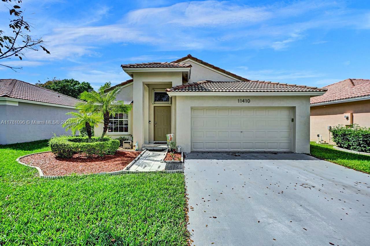 Property Photo: 11410 SW 20th St FL 33025