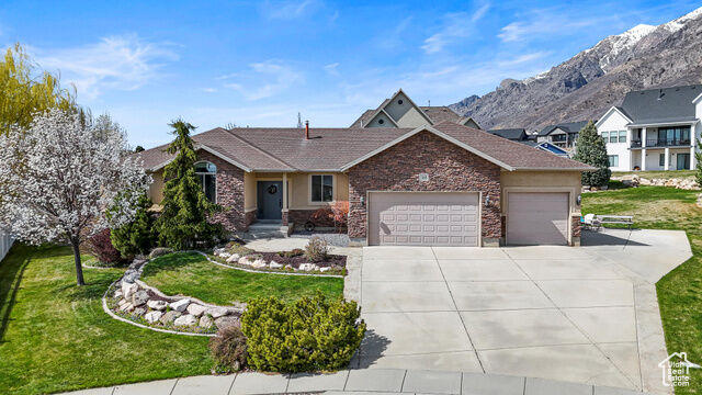 Property Photo: 168 E 3725 N UT 84414