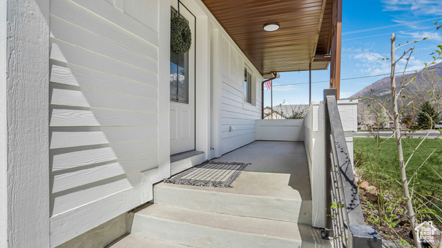 Property Photo: 687 N 700 E UT 84648