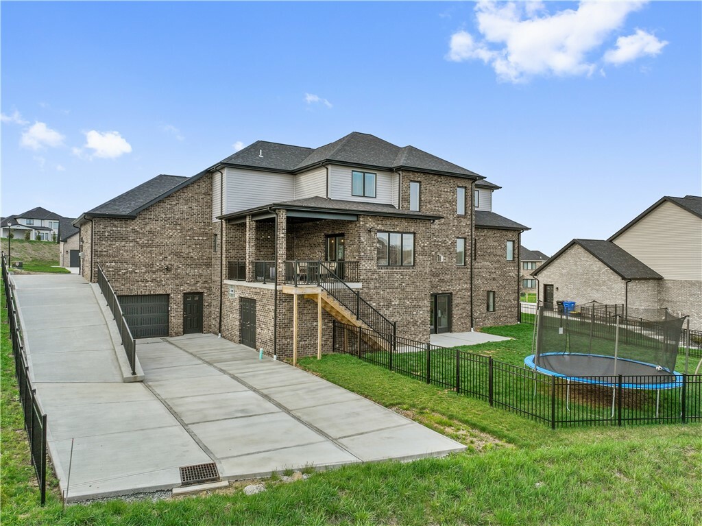 Property Photo: 7481 Alvina Ct PA 15642