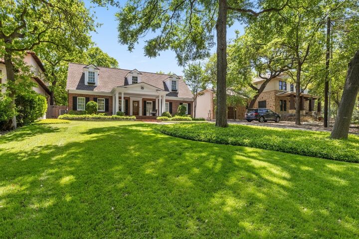 Property Photo: 1307 Elton Lane TX 78703