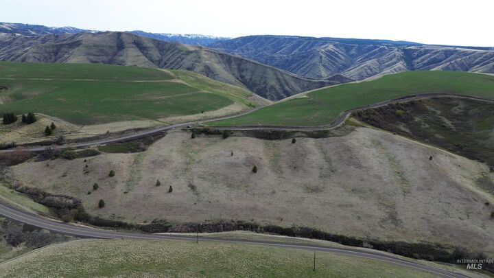 Property Photo: Nka Blindgrade Rd- Lot 3 WA 99327