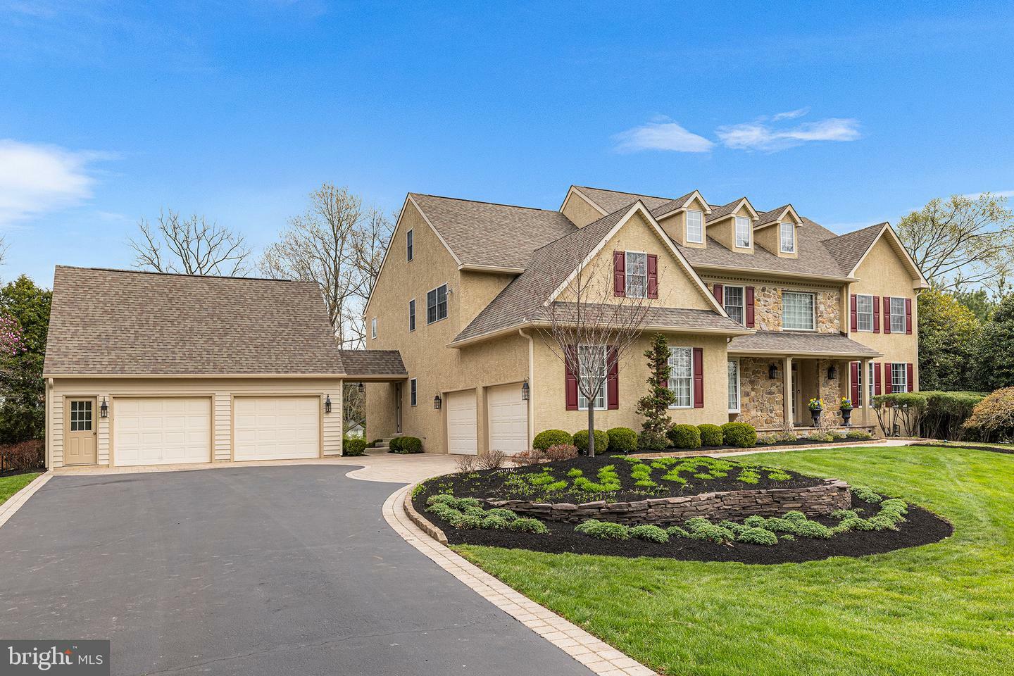 Property Photo: 966 N Penn Oak Road PA 19002