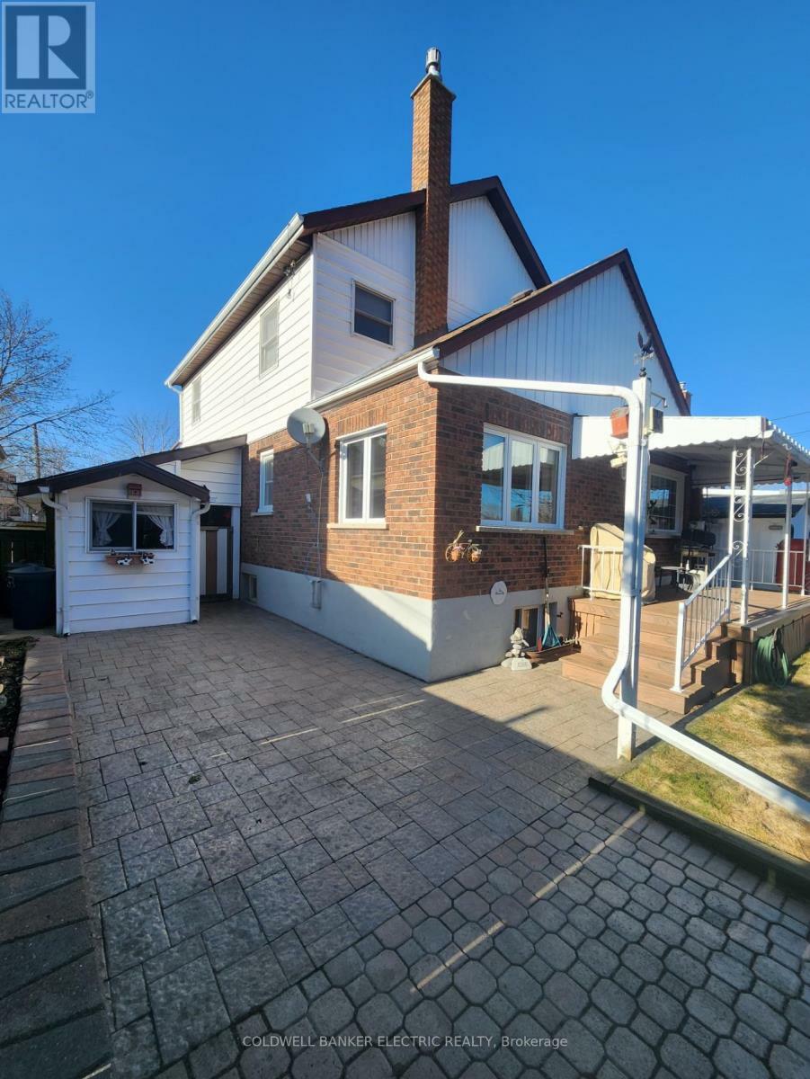 Property Photo: 145 Fradette Avenue ON K9J 1T6