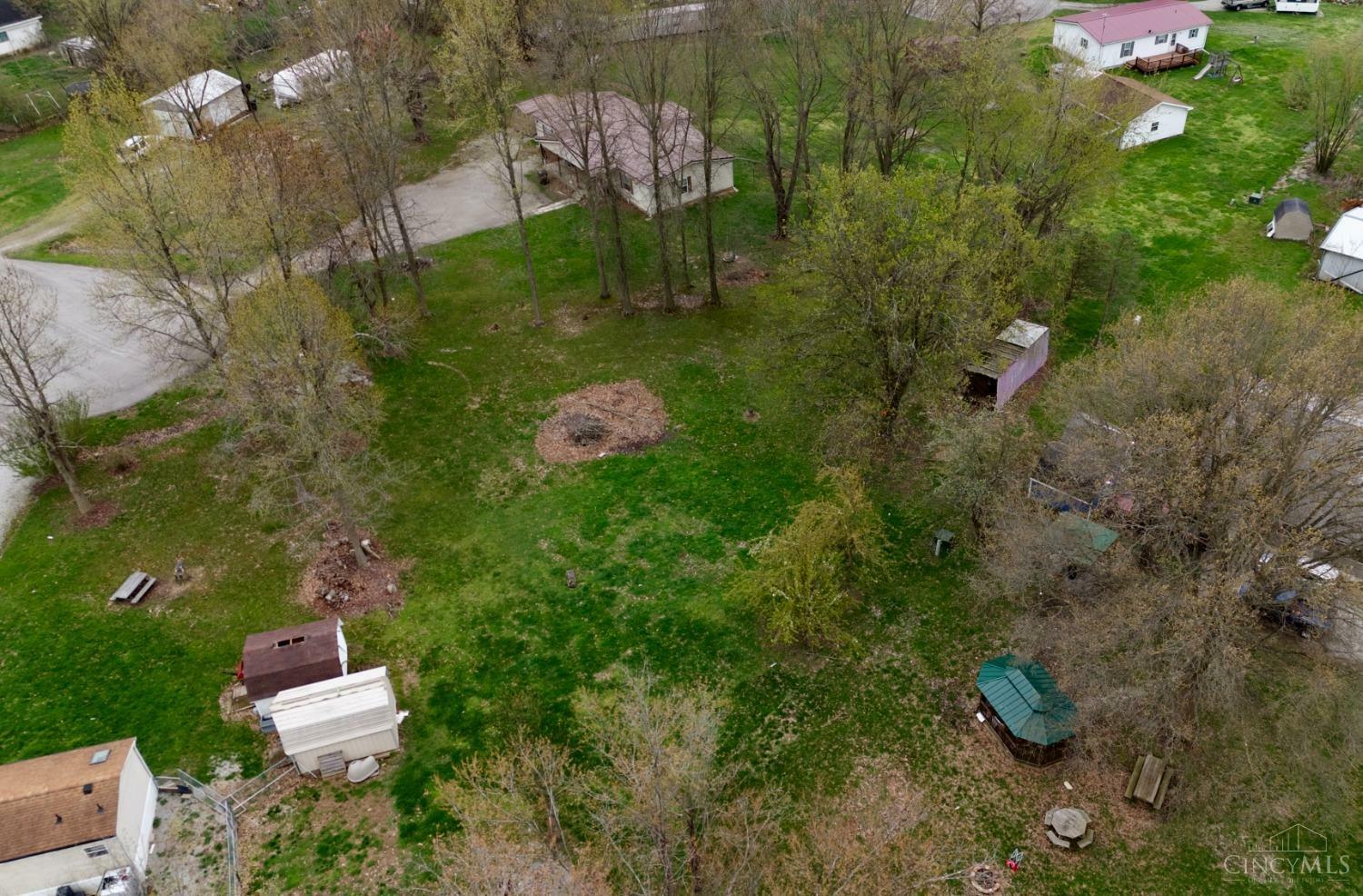 11906 Elmhurst Trail  Paint Twp OH 45133 photo