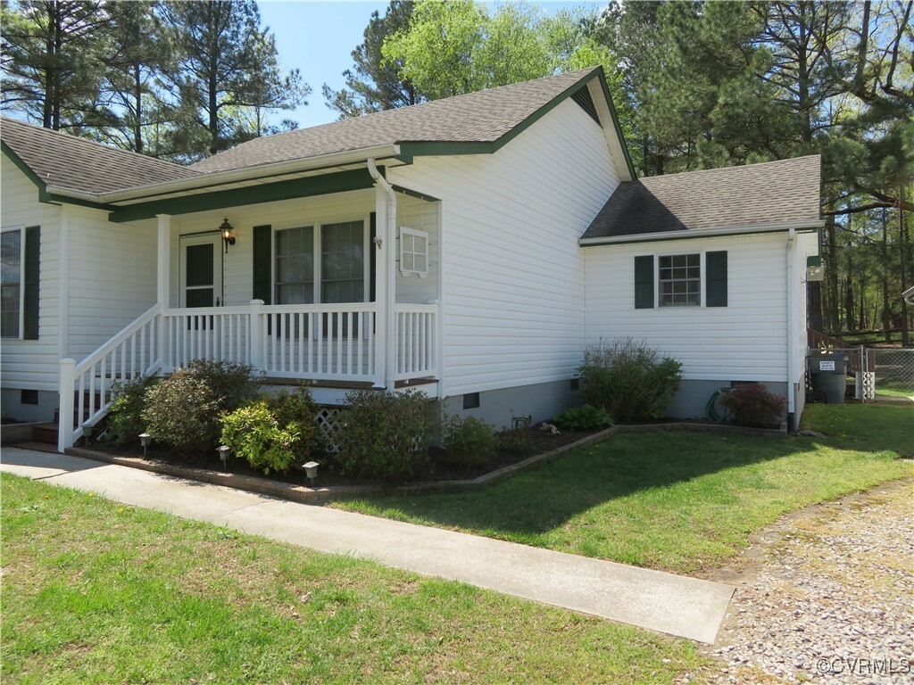 Property Photo: 4024 West Drive VA 23803