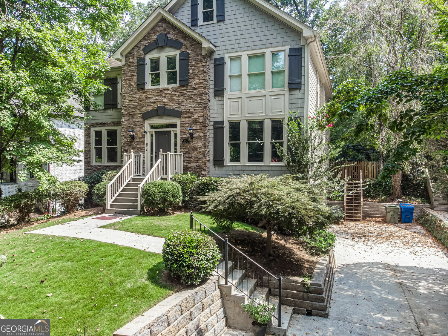 Property Photo: 2555 Ridgewood Road NW GA 30318