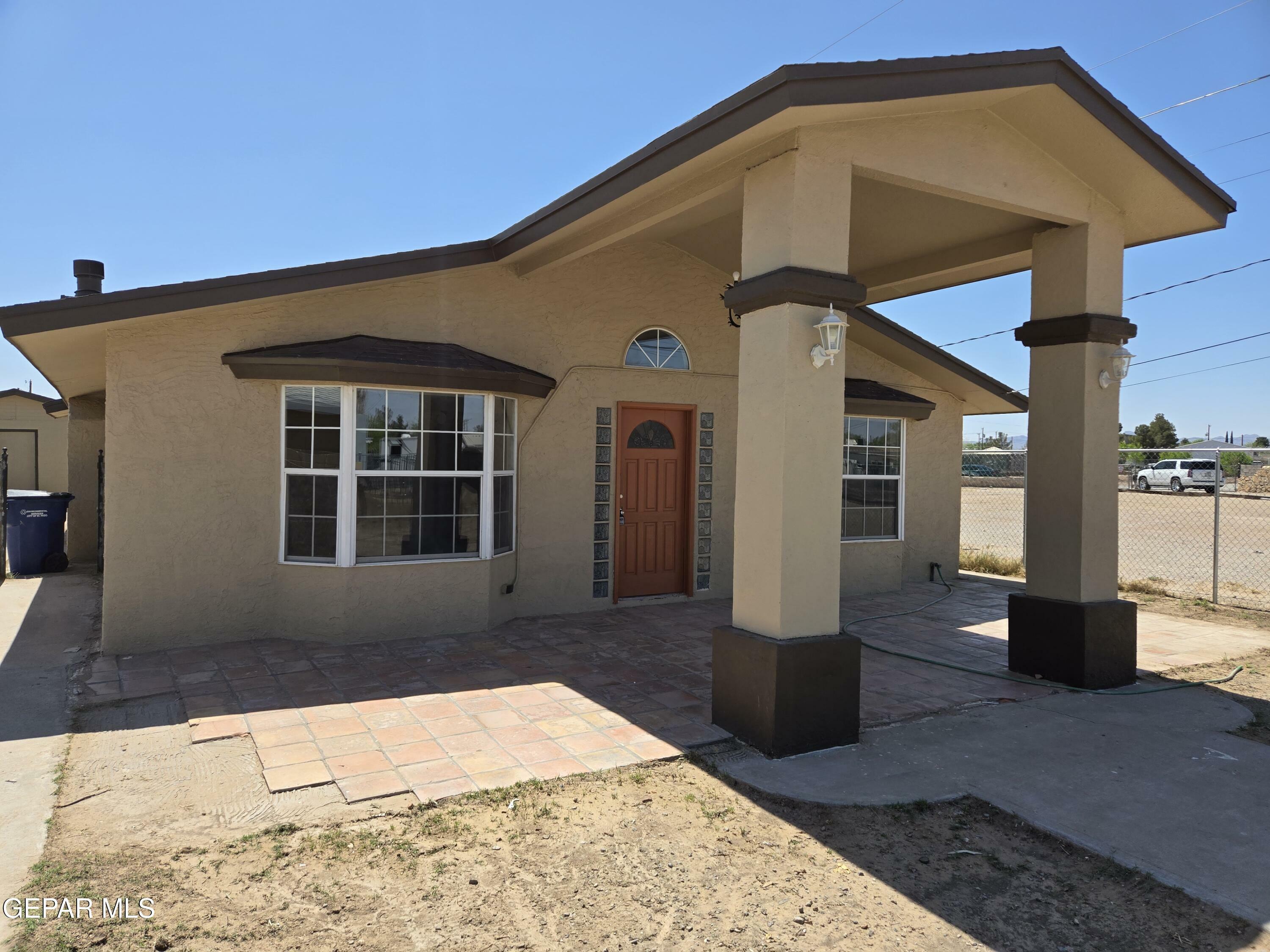 Property Photo: 8870 Harding Way TX 79907
