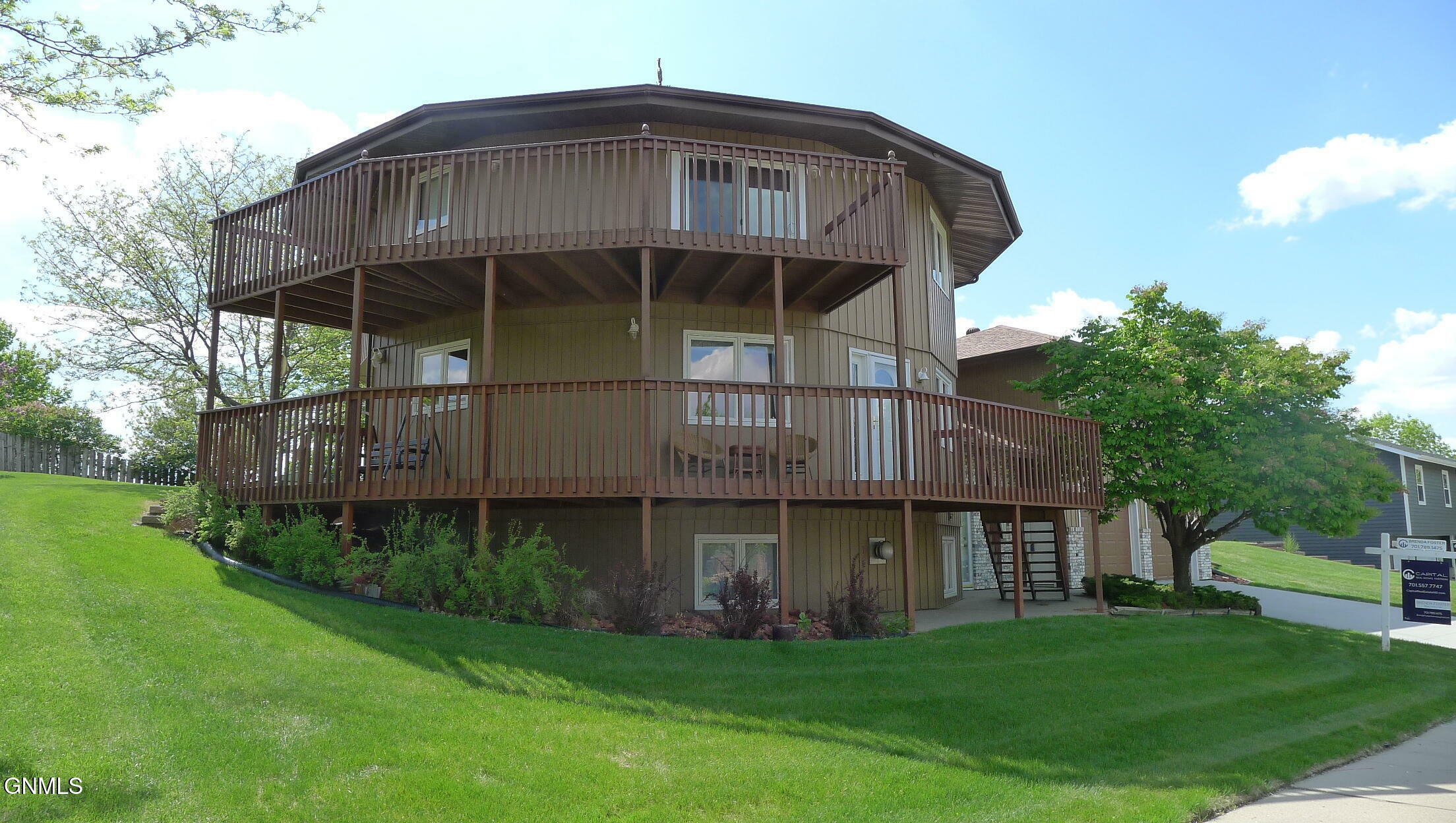 Property Photo: 1005 Lohstreter Road ND 58554