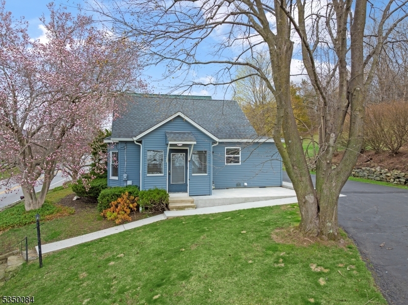102 Vernon Ave  Hamburg Boro NJ 07419 photo