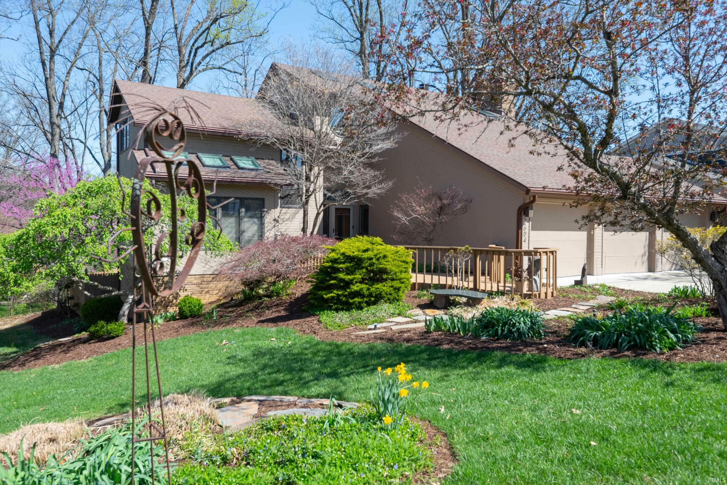 2604 S Robins Bow  Bloomington IN 47401-4435 photo