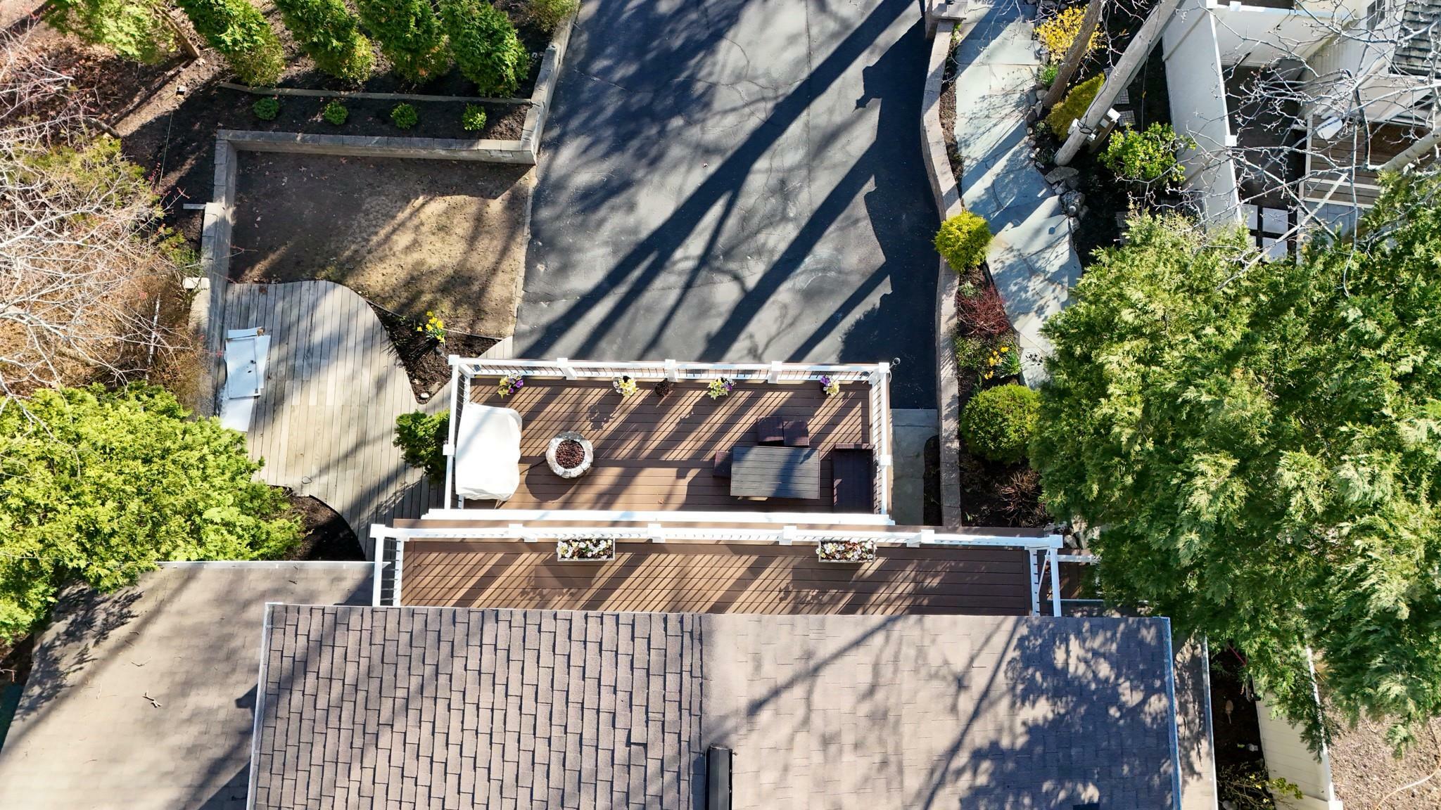 Property Photo: 2775 W Creek Avenue NY 11935