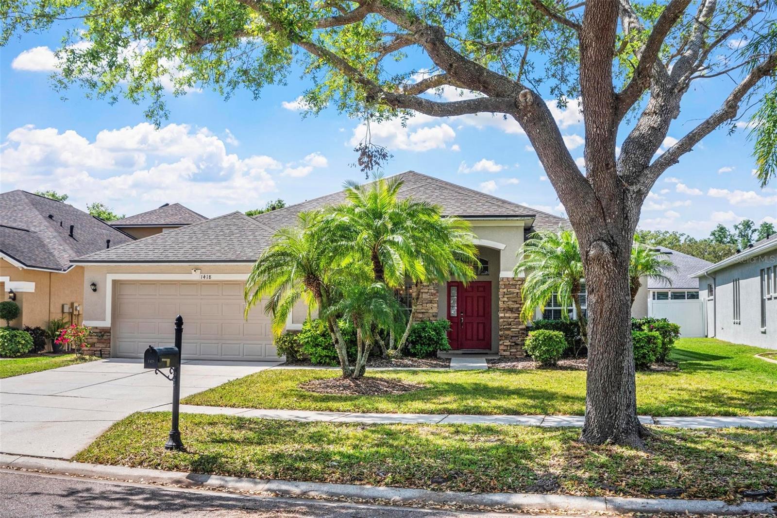 1418 Hurley Pond Lane  Valrico FL 33596 photo