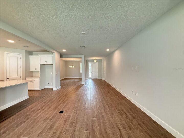 Property Photo: 2644 Ravencliffe Terrace FL 32765