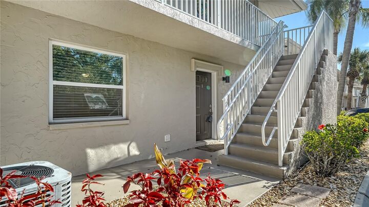 966 La Costa Circle #1  Sarasota FL 34237 photo