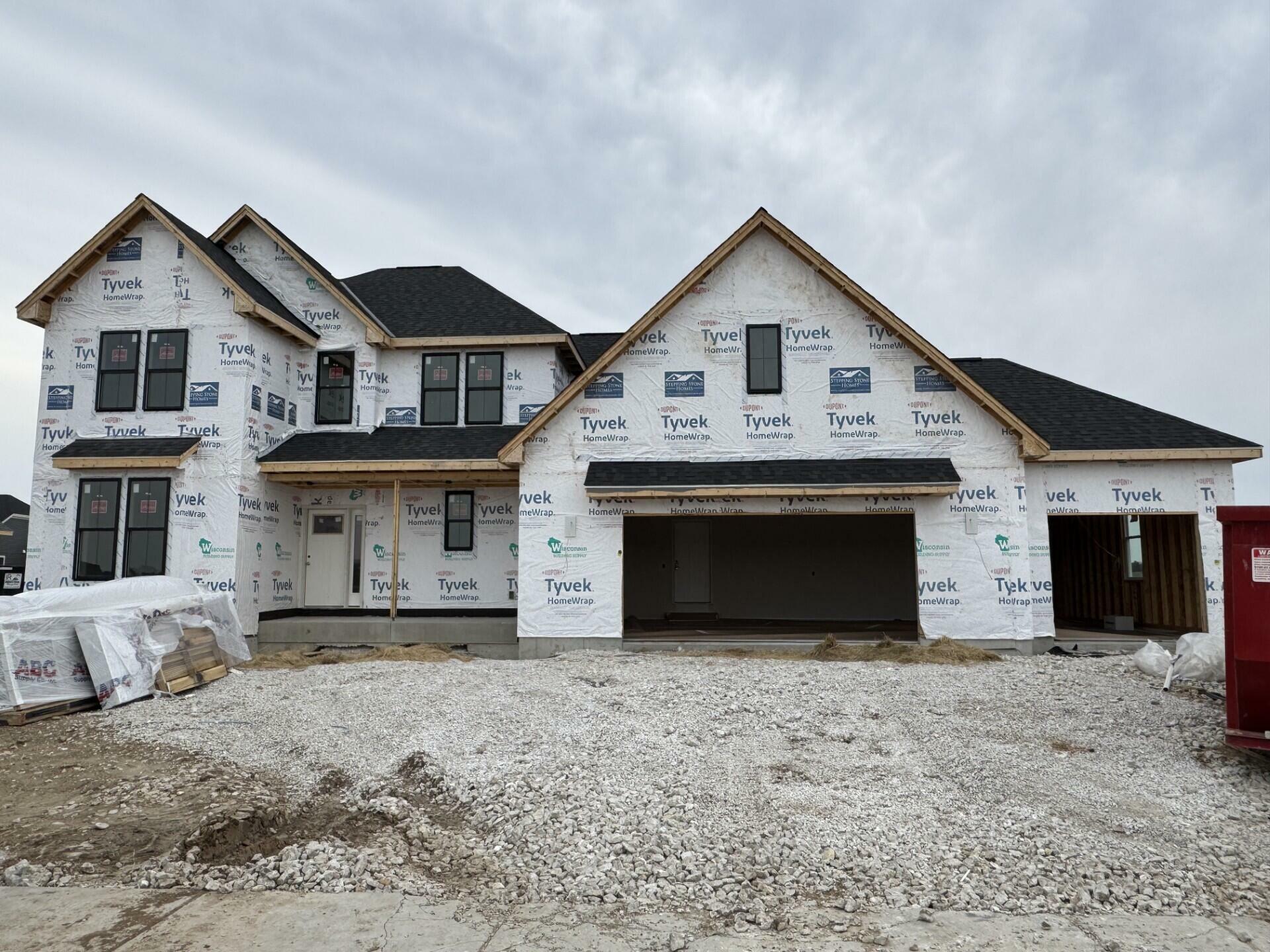 1704 Whalen Dr  Oconomowoc WI 53066 photo