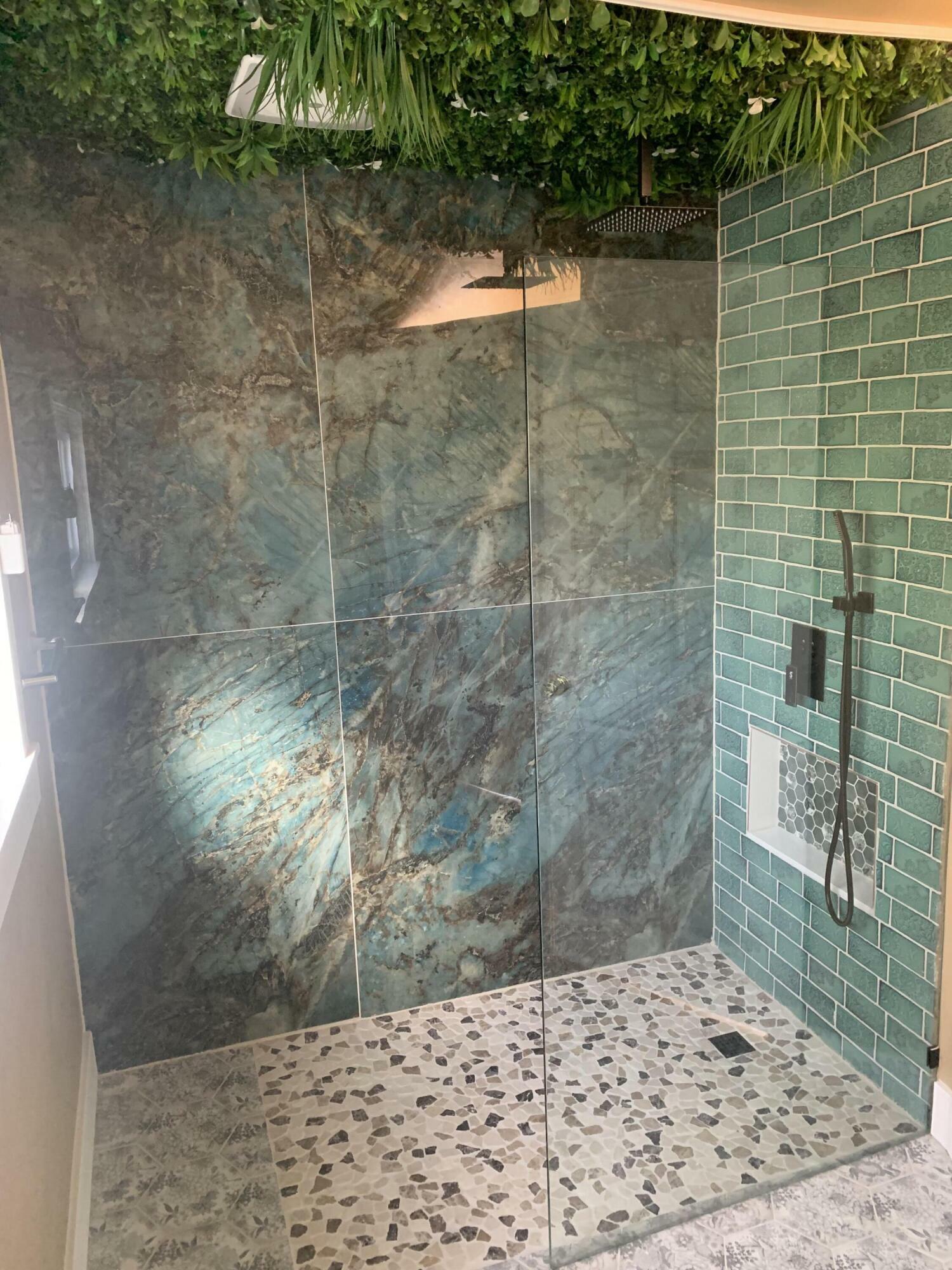 Property Photo: 309 Hubbard St WI 53402