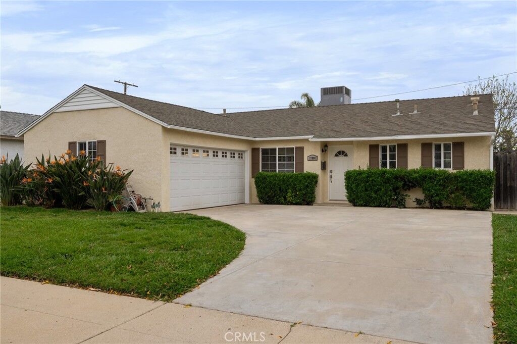 Property Photo:  17800 Burton Street  CA 91335 