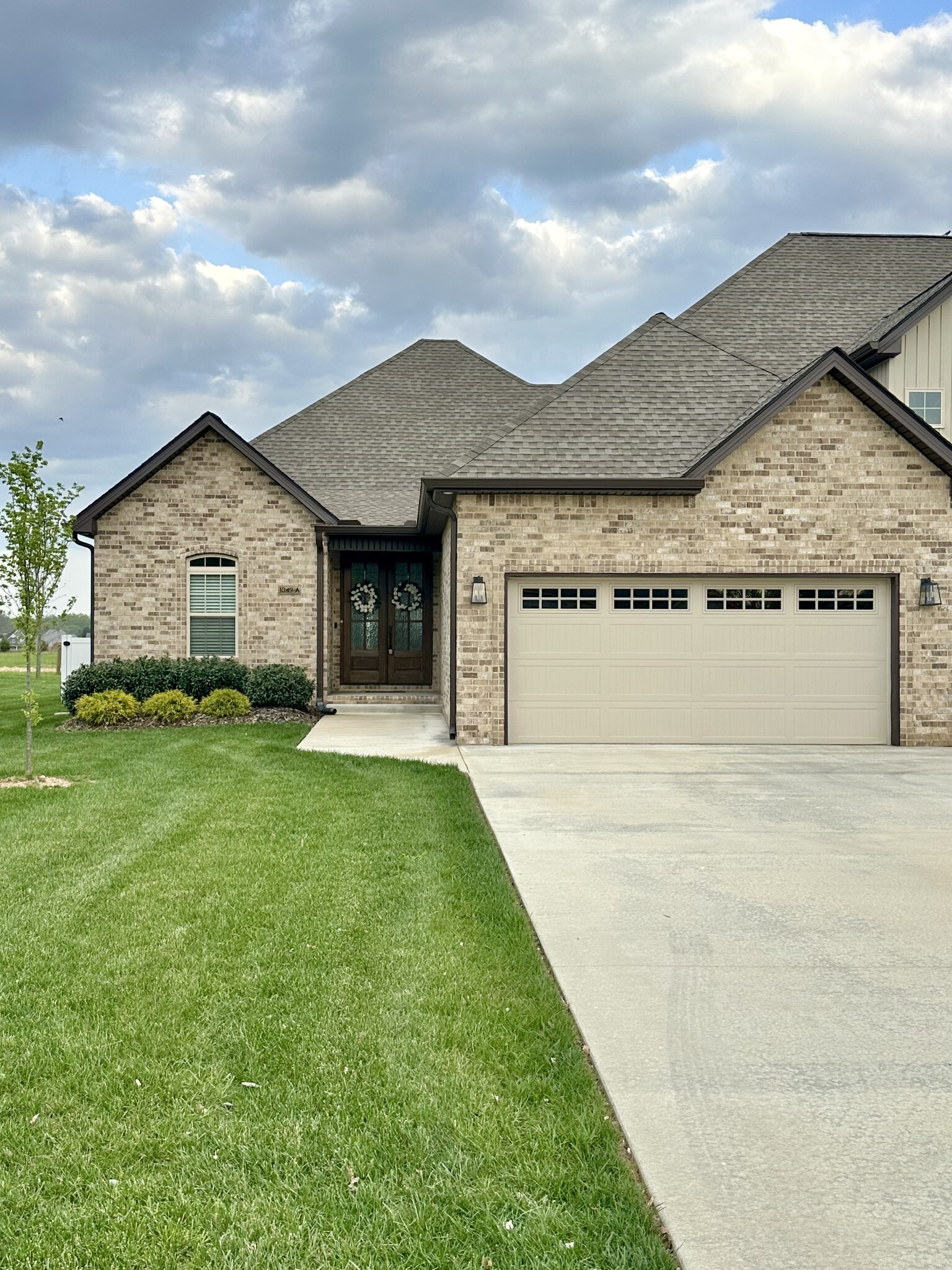 Property Photo:  1049 Veridian Dr A  TN 37043 