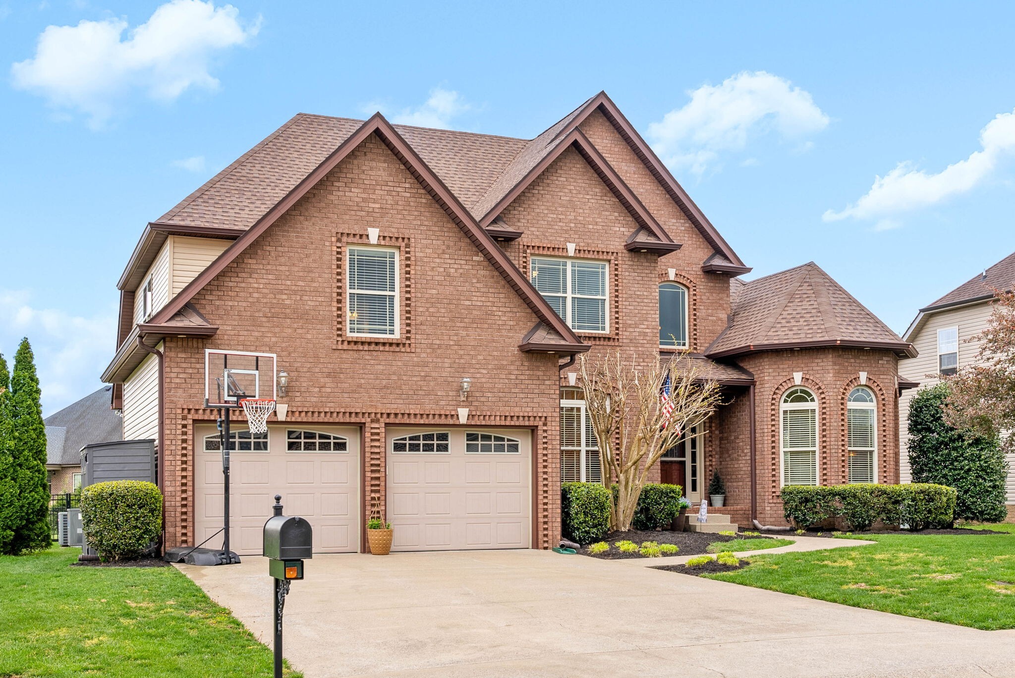 Property Photo: 1069 Willow Cir TN 37043