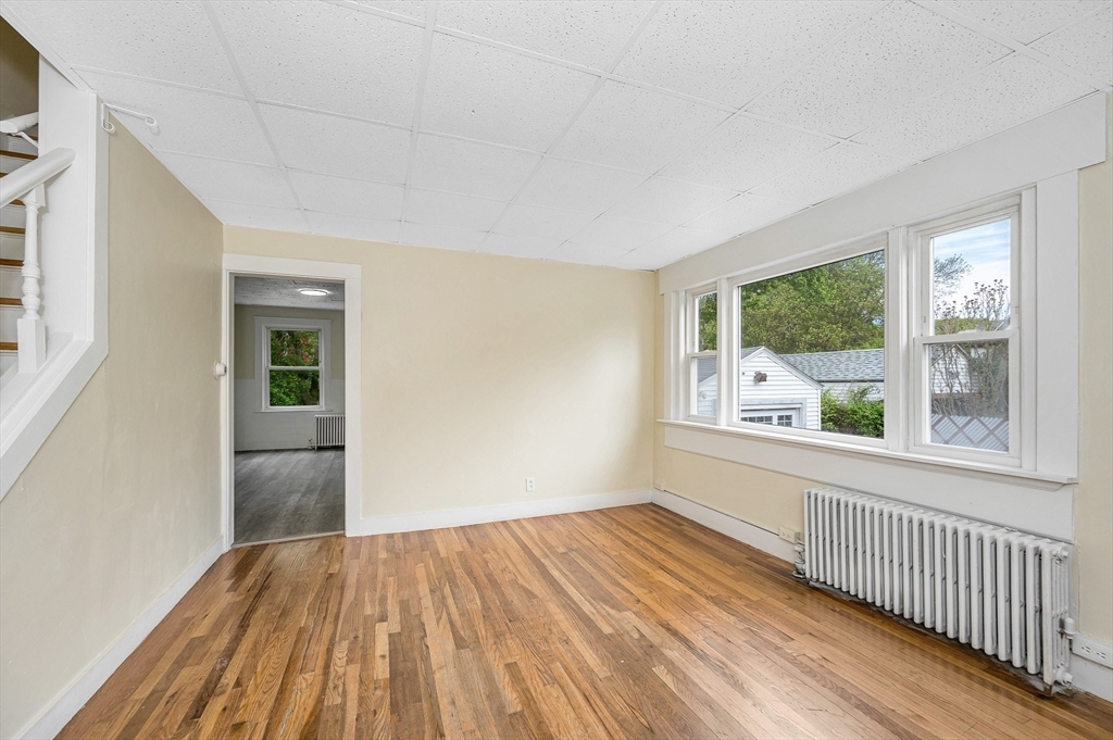 Property Photo:  33 Kensington Ave  MA 01844 
