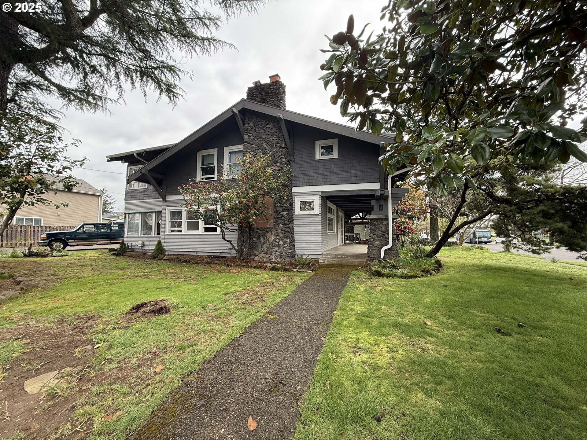Property Photo: 8809 SE Holgate Blvd OR 97266