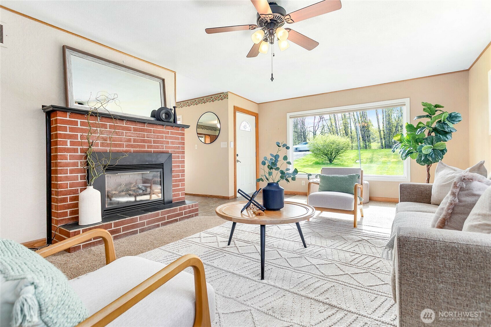 Property Photo: 3811 E Sunset Drive WA 98226