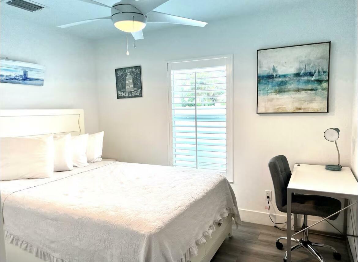 Property Photo: 17722 Cinquez Park Road E FL 33458