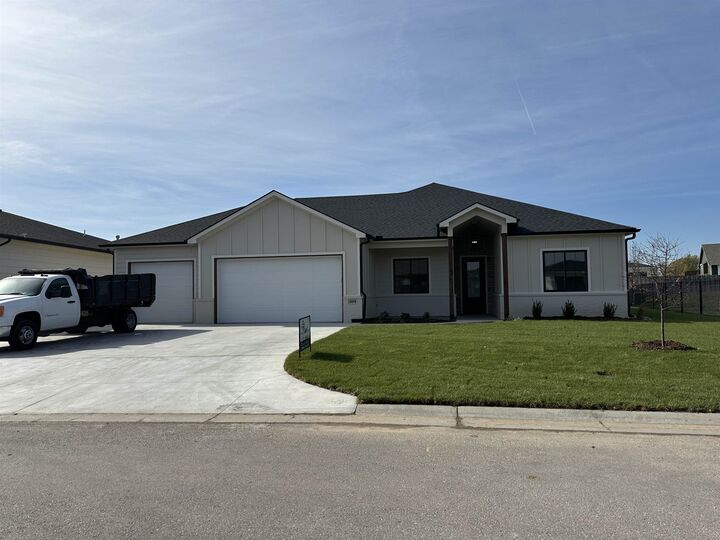 Property Photo:  4454 N Sunny Ct  KS 67205 