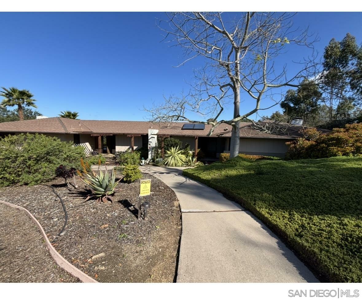 2566 Los Cerritos Ln  Fallbrook CA 92028 photo