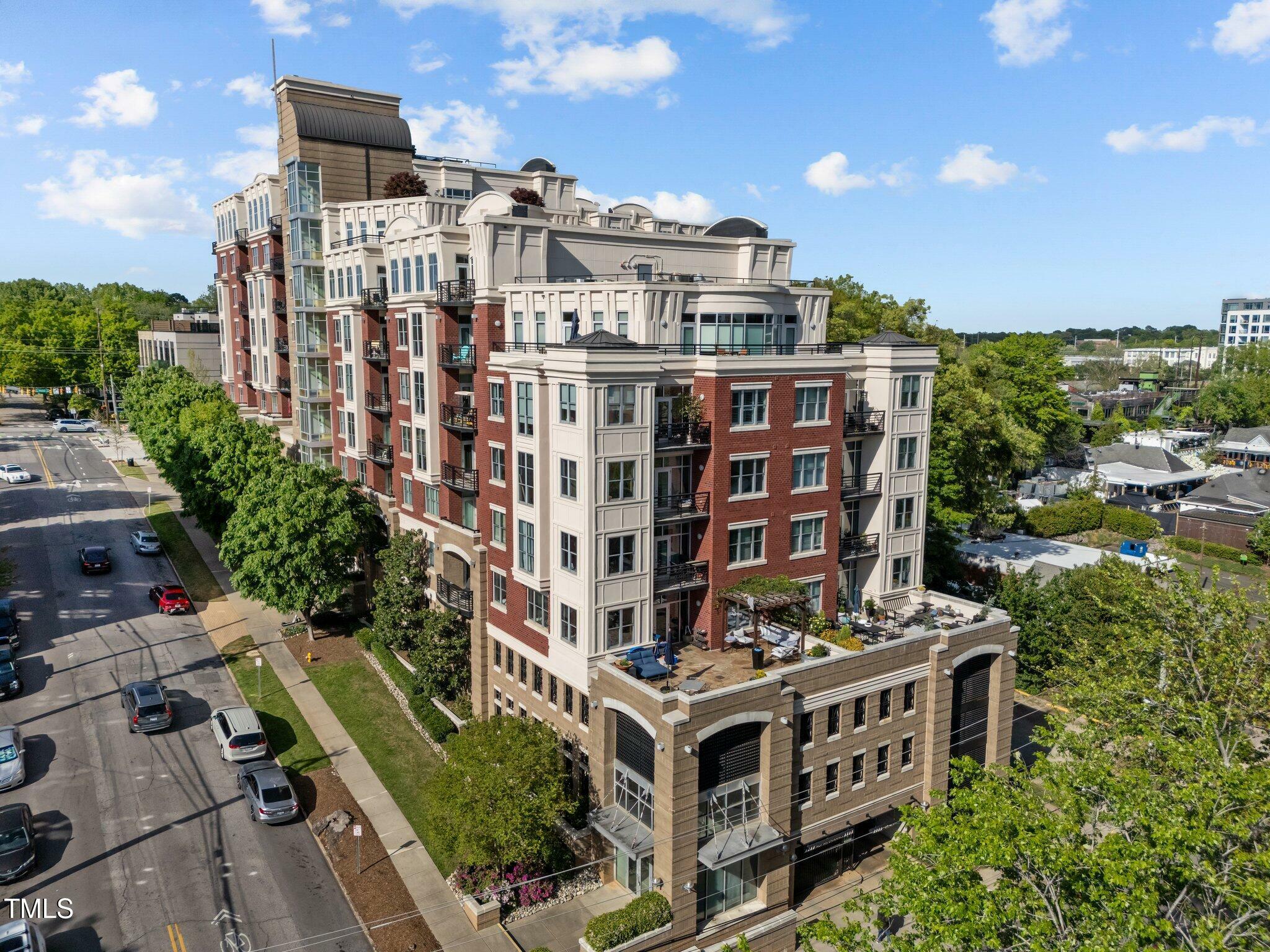 Property Photo: 618 N Boylan Avenue 304 NC 27603