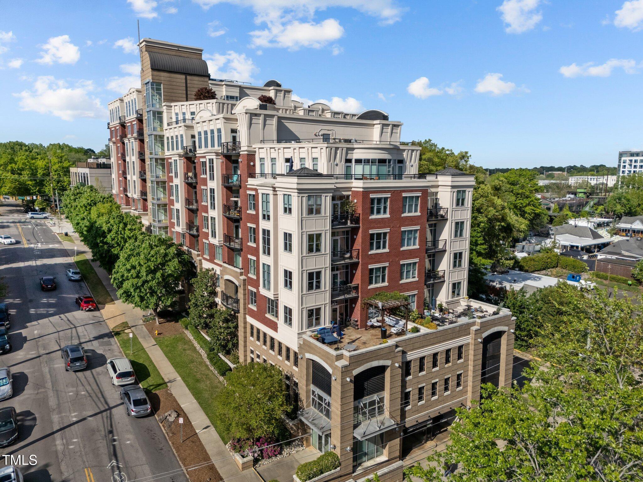 Property Photo: 618 N Boylan Avenue 304 NC 27603