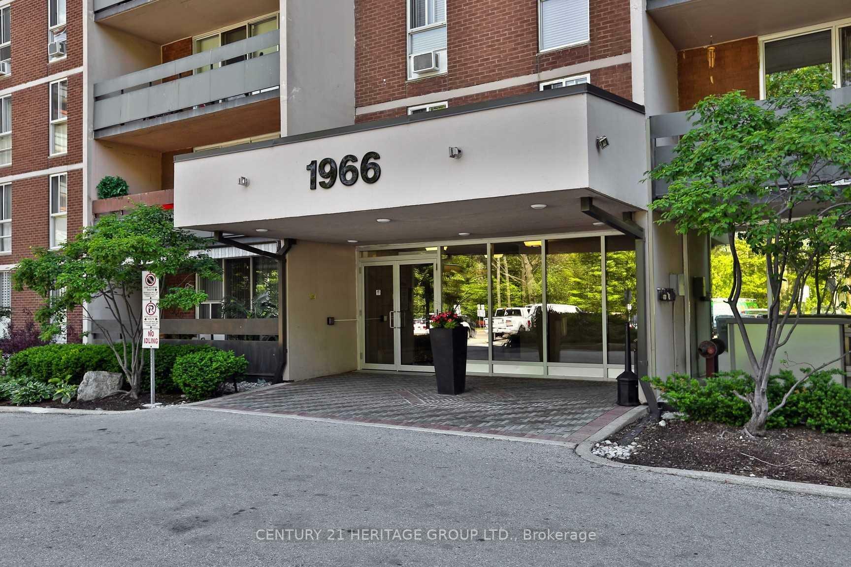Photo de la propriété: 1966 Main Street W 1004 ON L8S 1J6