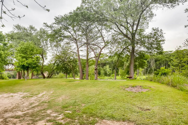 Property Photo: 0 Ervendberg Avenue TX 78130