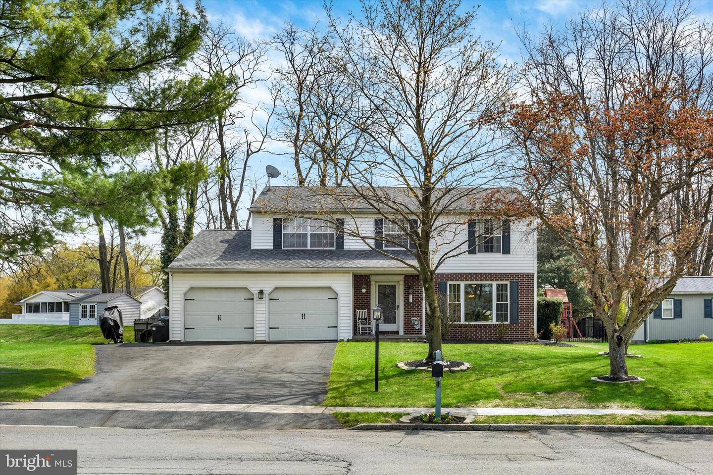 Property Photo: 607 Lancaster Avenue PA 17112