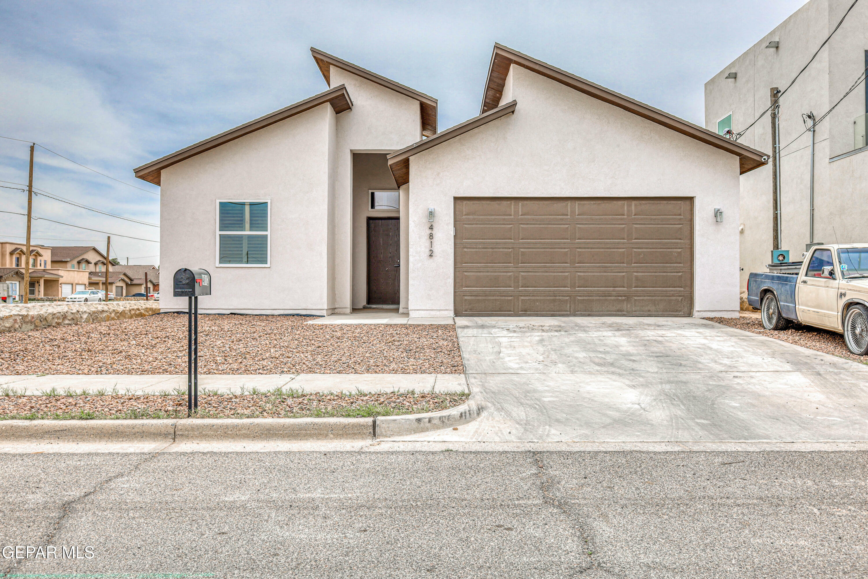 Property Photo: 4812 Titanic Avenue TX 79904