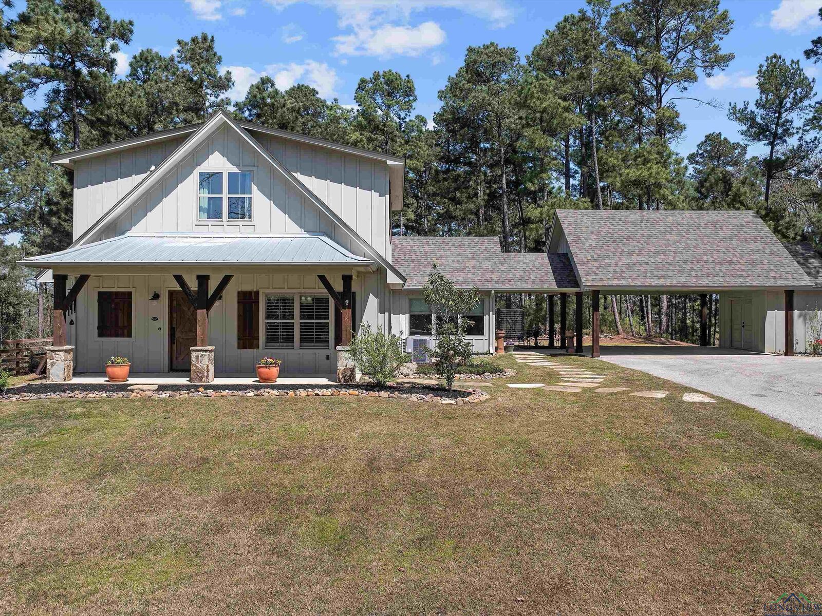 Property Photo: 7990 S US 79 75654