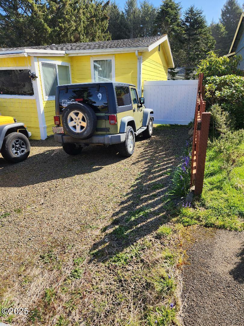 Property Photo: 630 SE Jetty Avenue OR 97367