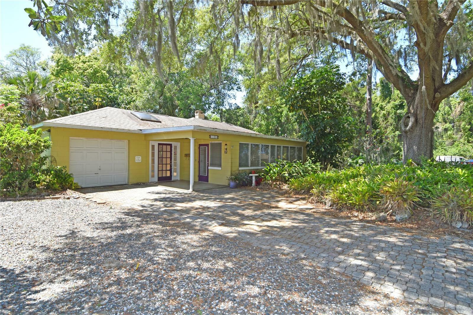 Property Photo: 1125 N Mc Donald St FL 32757