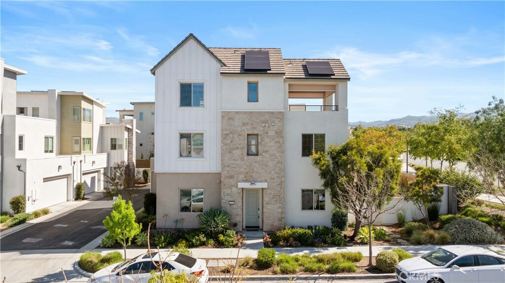 Property Photo: 129 Sculpture CA 92618
