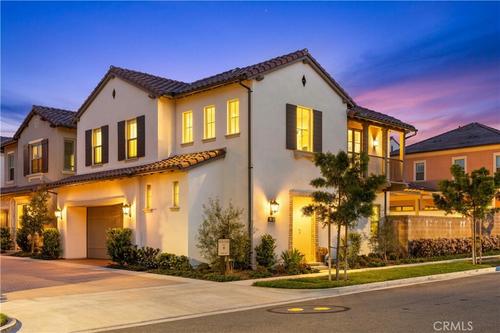 181 Plum Lily  Irvine CA 92618 photo