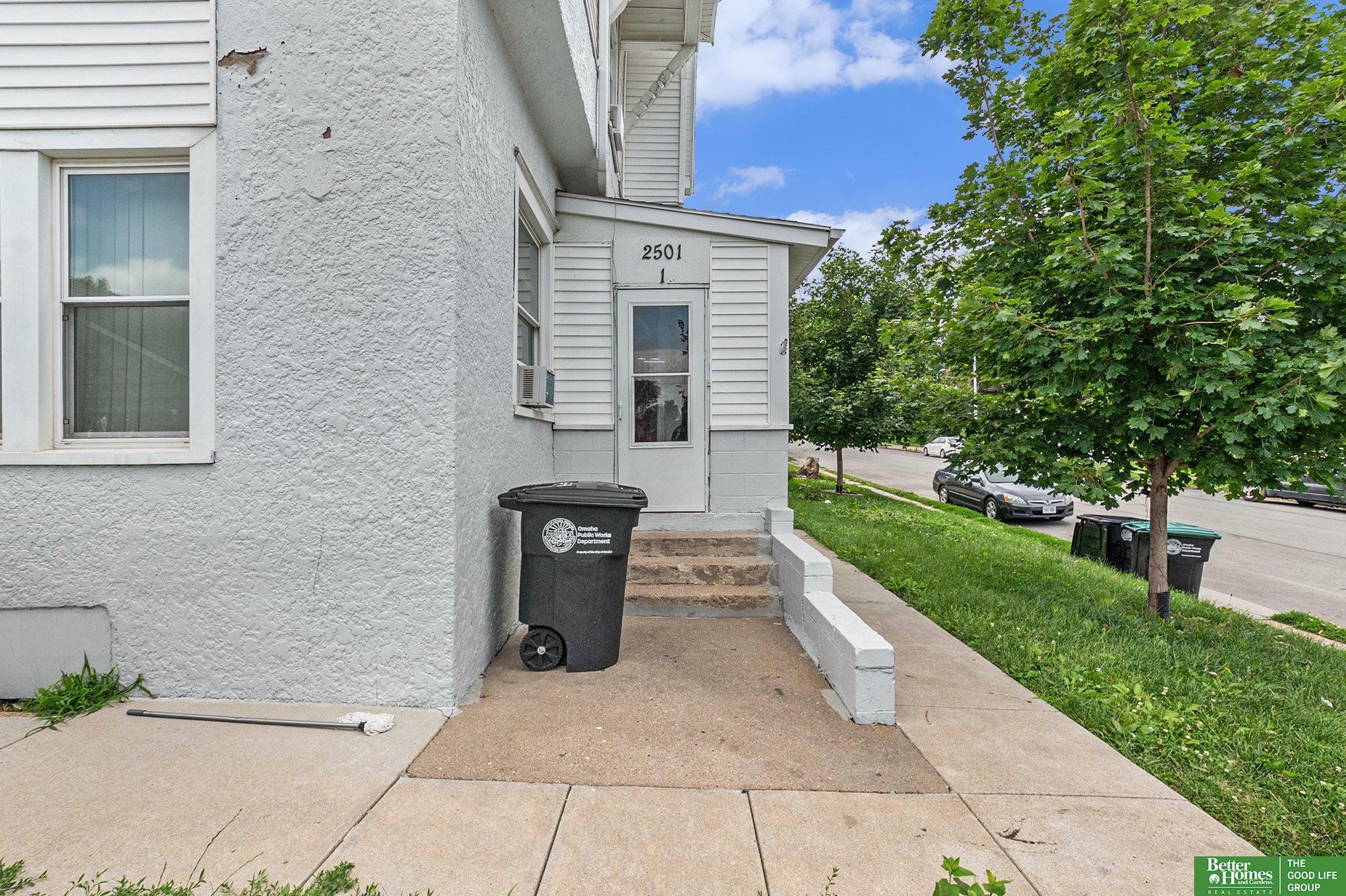 Property Photo: 2501 Poppleton Avenue NE 68105