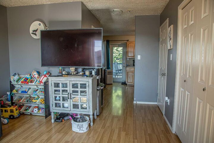Property Photo: 10808 100 Avenue AB T0H 1Z0