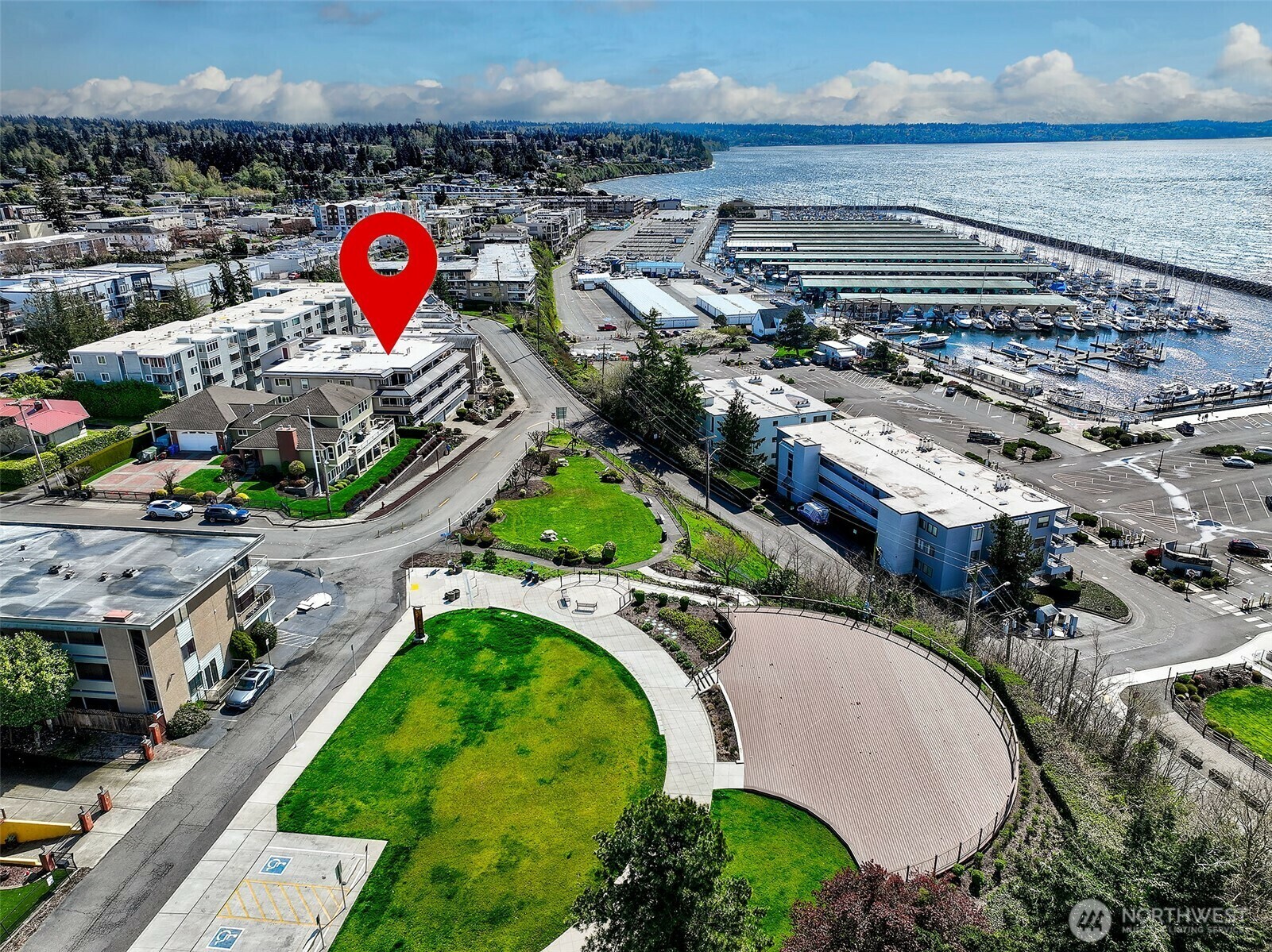 Property Photo:  22218  5th Avenue S 101  WA 98198 