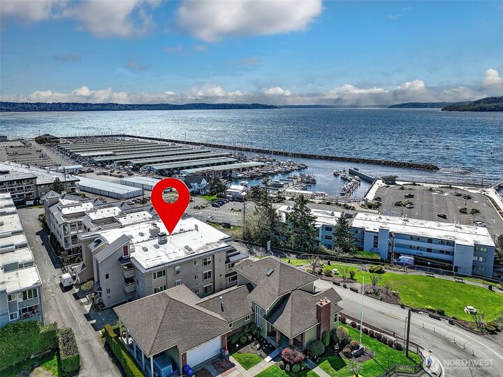 22218  5th Avenue S 101  Des Moines WA 98198 photo