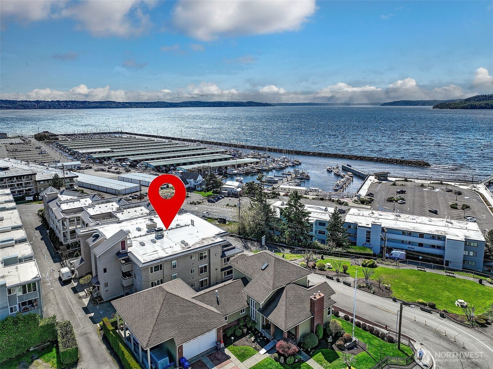 Property Photo:  22218  5th Avenue S 101  WA 98198